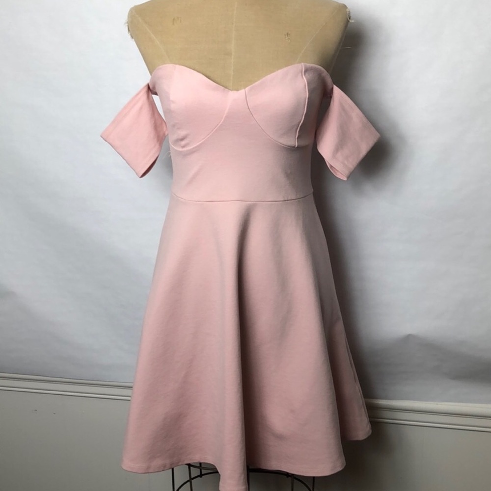 BLUSH PINK OFF-THE-SHOULDER SKATER DRESS